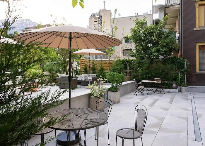 Betweenlakes 1st Floor East شقة